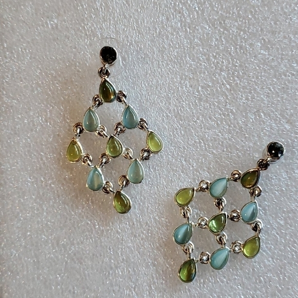 Dangle diamond shape pastel drop fashion earrings - Picture 6 of 7